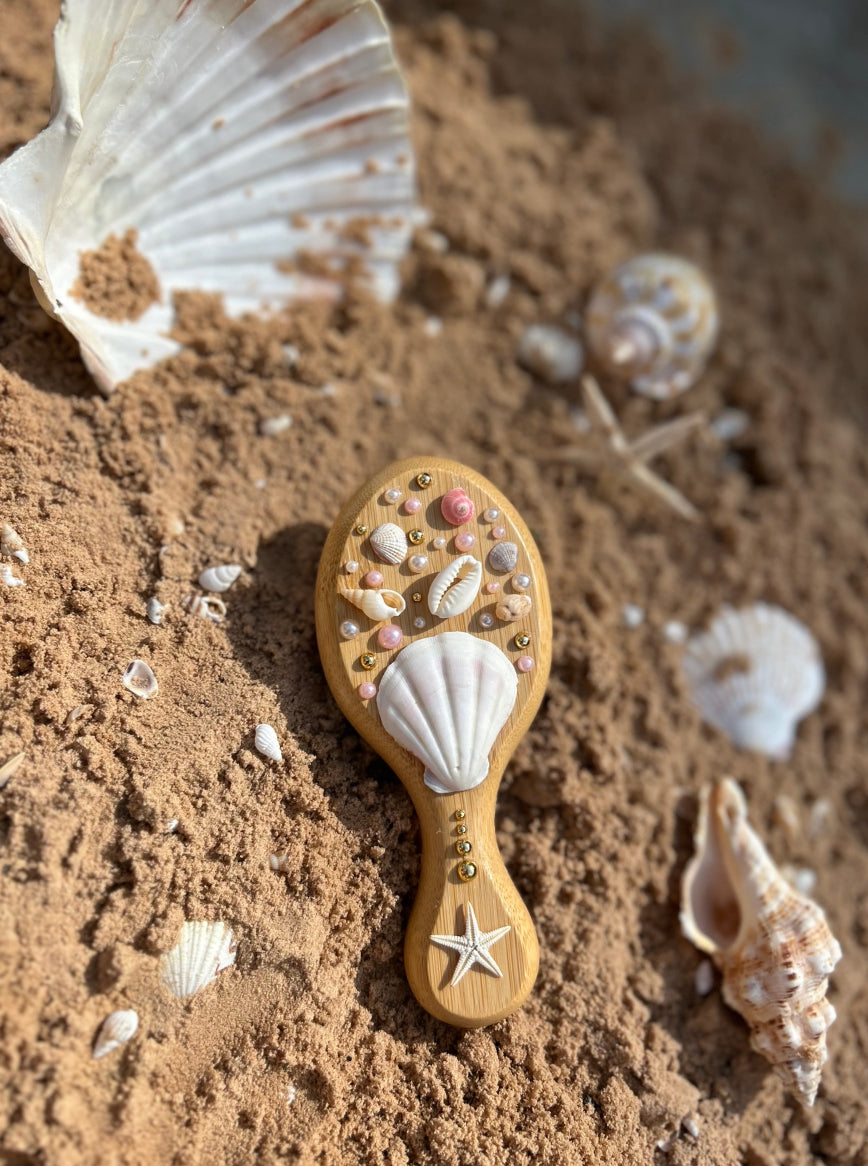 Mermaid mini hairbrush ￼