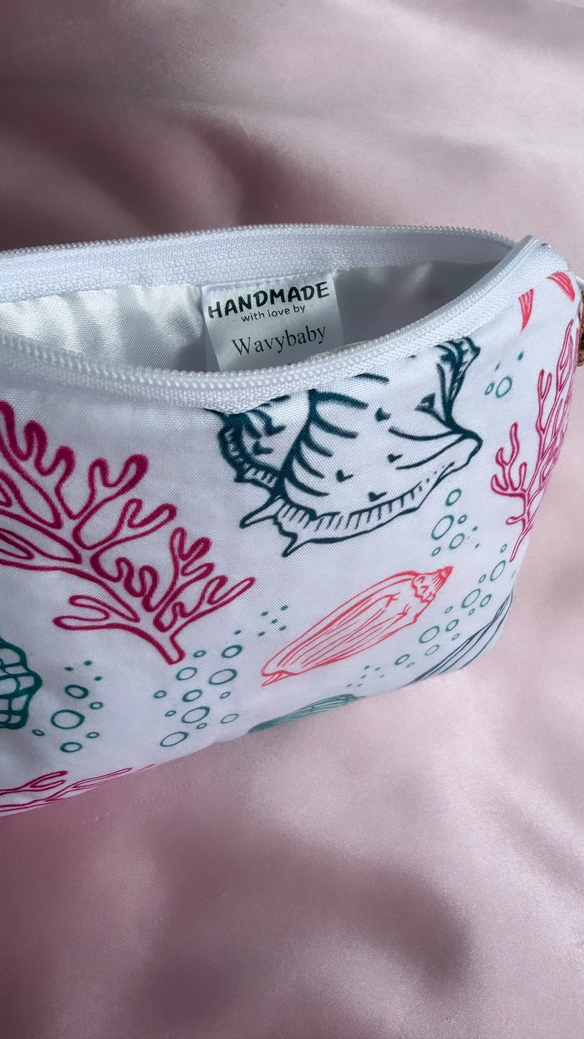 Wavybaby beach pouch